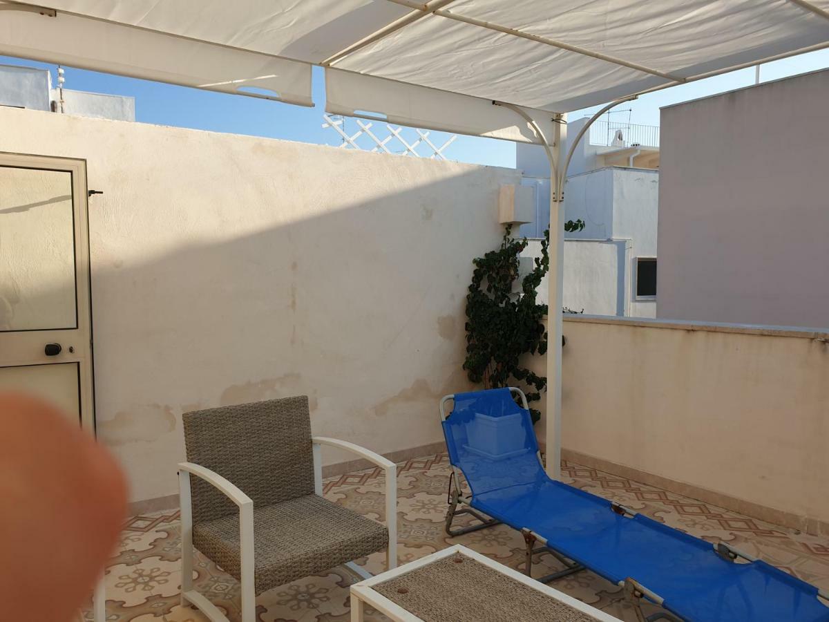 Вилла Il Terrazzino Del Mare Полиньяно-а-Маре Экстерьер фото